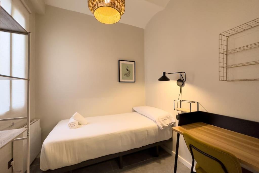 Bebarceloner Sants Apartments - 2 Bedrooms Exterior foto